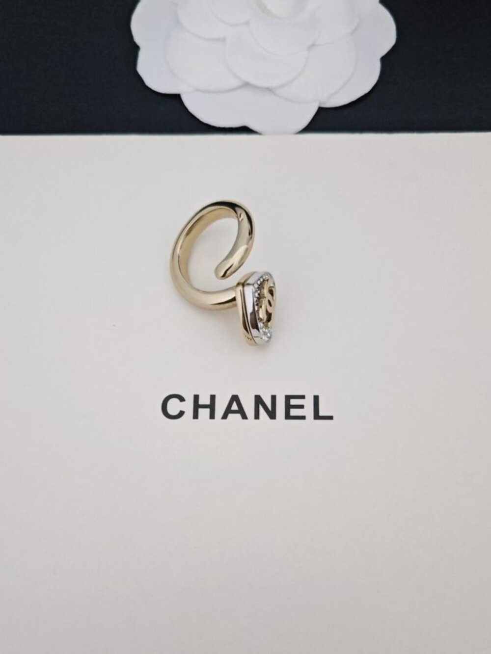 -Chanel- Ring - Picture 6 of 6